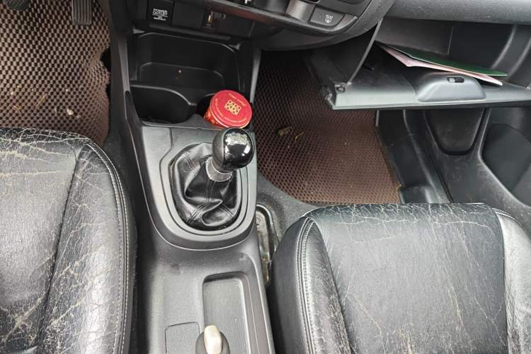 Used Honda Fit 2014 1.5L LX Manual Comfort Model Gear Lever