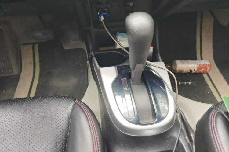 Used Honda Fit 2014 1.5L EX CVT Elite Model Gear Lever