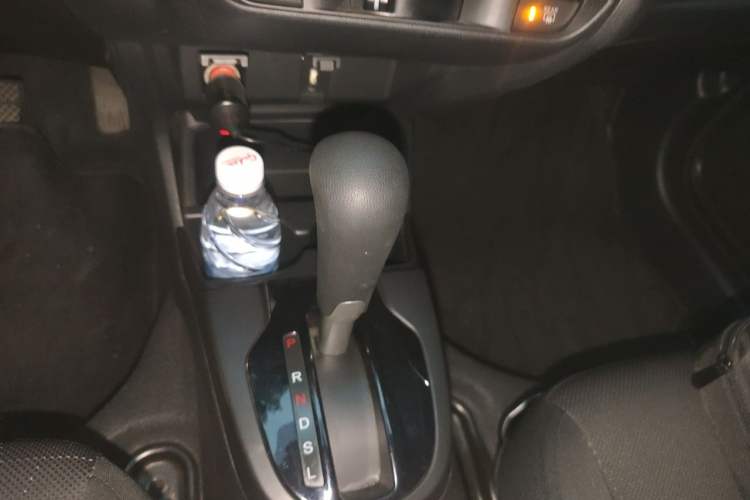 Used Honda Fit 2014 1.5L LX CVT Comfort Model Gear Lever