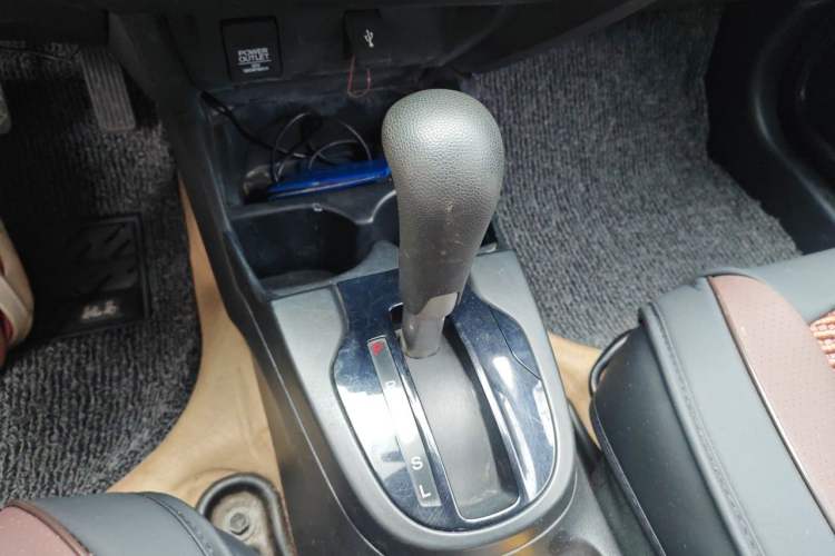 Used Honda Fit 2014 1.5L LX CVT Comfort Model Gear Lever