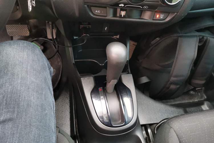 Used Honda Fit 2014 1.5L LX CVT Comfort Model Gear Lever