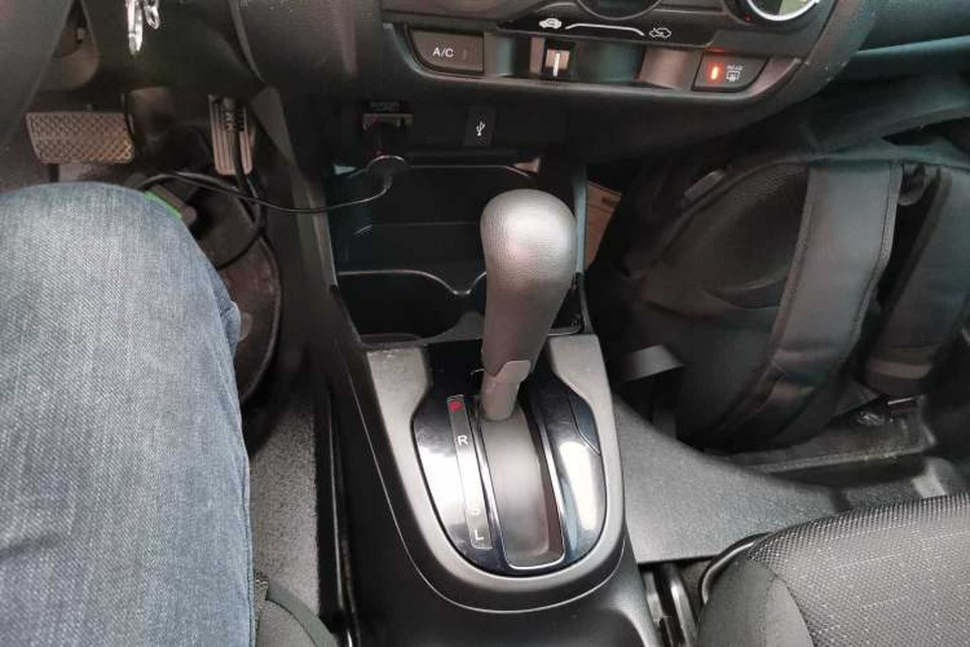 Used Honda Fit 2014 1.5L LX CVT Comfort Model Gear Lever