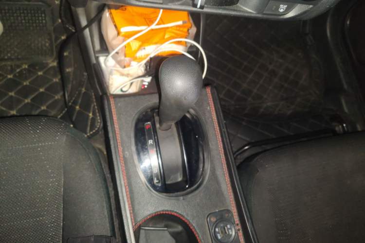 Used Honda Fit 2014 1.5L LX CVT Comfort Model Gear Lever