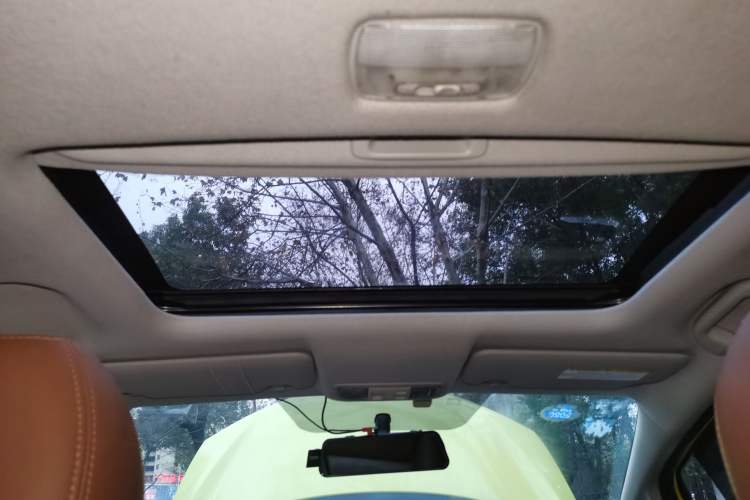 Used Honda Fit 2014 1.5L EX CVT Elite Model Headliner