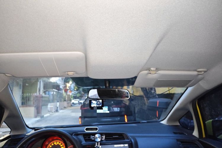 Used Honda Fit 2014 1.5L SE CVT Fashion Model Headliner