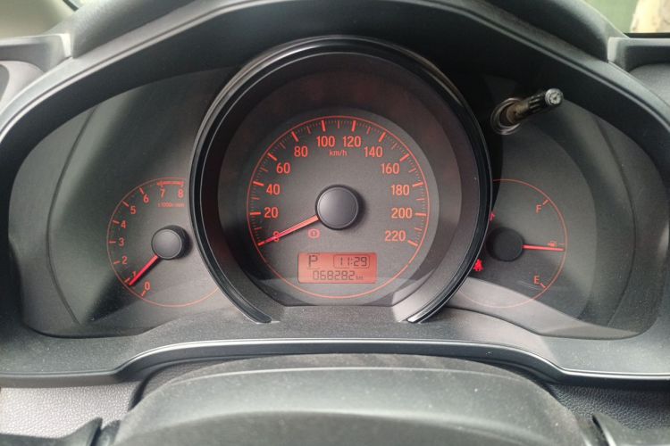 Used Honda Fit 2014 1.5L LX CVT Comfort Model Instrument Cluster