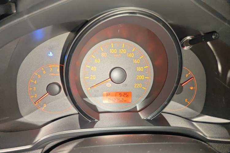 Used Honda Fit 2014 1.5L LX CVT Comfort Model Instrument Cluster