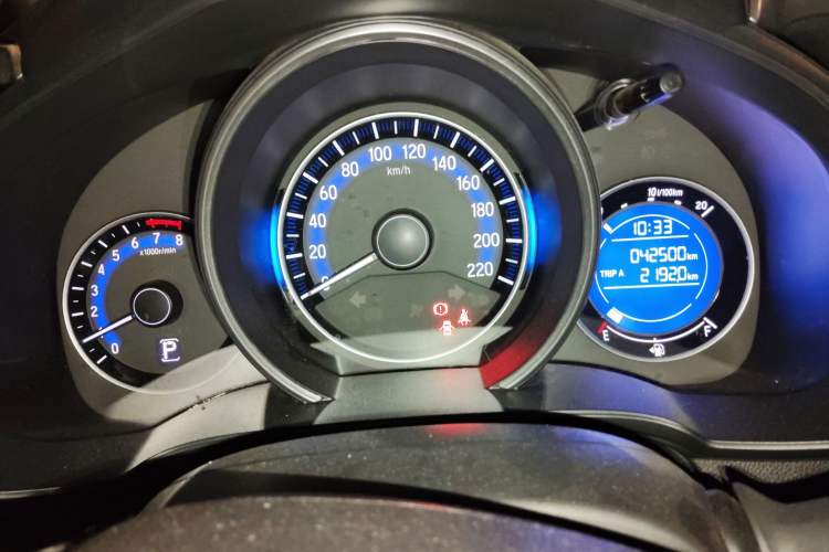 Used Honda Fit 2014 1.5L SE CVT Fashion Model Instrument Cluster