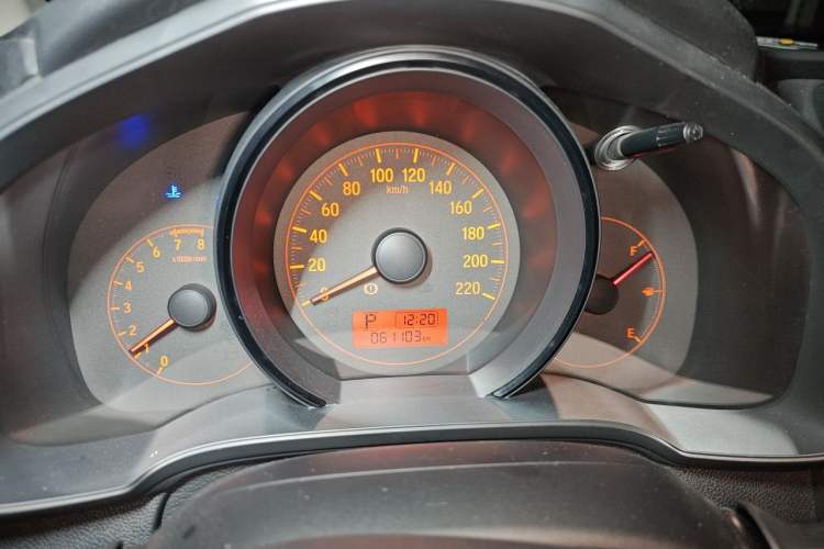 Used Honda Fit 2014 1.5L LX CVT Comfort Model Instrument Cluster
