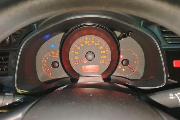 Used Honda Fit 2014 1.5L LX CVT Comfort Model Instrument Cluster