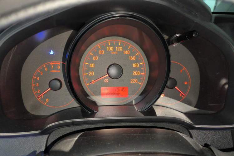Used Honda Fit 2014 1.5L LX CVT Comfort Model Instrument Cluster
