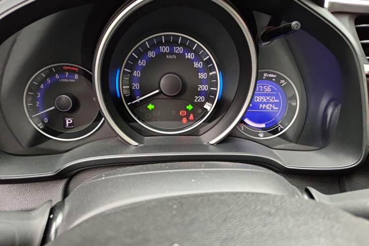 Used Honda Fit 2014 1.5L SE CVT Fashion Model Instrument Cluster
