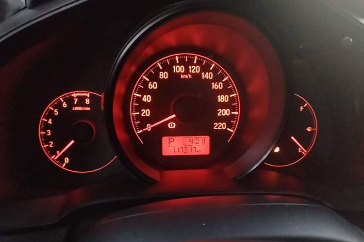 Used Honda Fit 2014 1.5L LX CVT Comfort Model Instrument Cluster