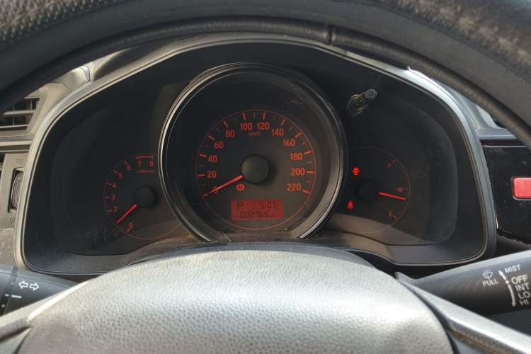 Used Honda Fit 2014 1.5L LX CVT Comfort Model Instrument Cluster
