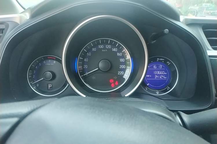 Used Honda Fit 2014 1.5L SE CVT Fashion Model Instrument Cluster