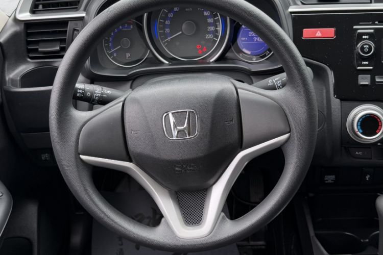 Used Honda Fit 2014 1.5L SE CVT Fashion Model Interior 1