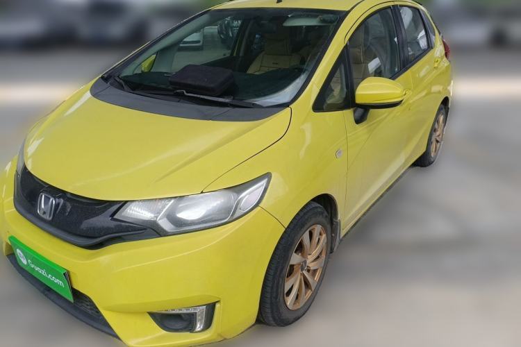 Used Honda Fit 2014 1.5L LX Manual Comfort Model Guazi used car, China used car export, Used car for sale, Used  cars, Cheapest cars for sale