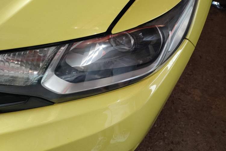Used Honda Fit 2014 1.5L LX CVT Comfort Model Left Front Headlight