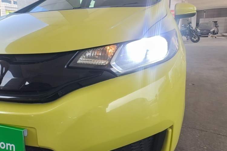 Used Honda Fit 2014 1.5L LX CVT Comfort Model Left Front Headlight