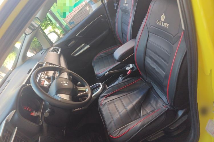 Used Honda Fit 2014 1.5L LX CVT Comfort Model Left Front Seat