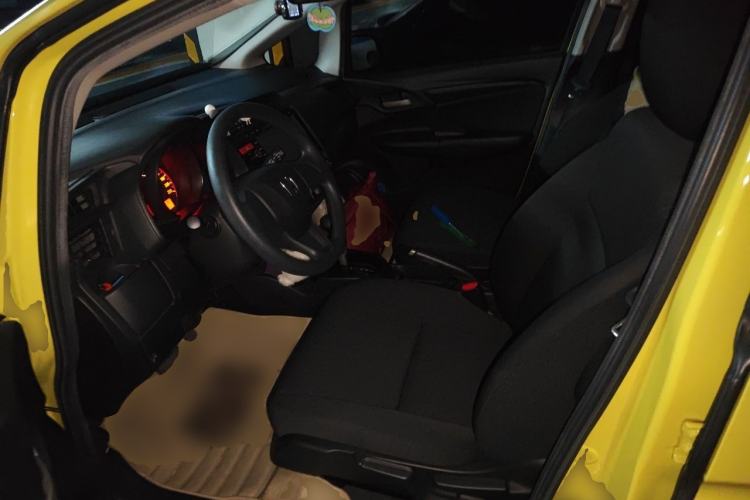 Used Honda Fit 2014 1.5L LX CVT Comfort Model Left Front Seat
