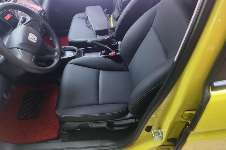 Used Honda Fit 2014 1.5L LX CVT Comfort Model Left Front Seat