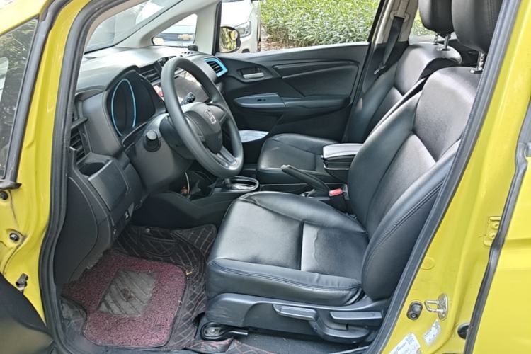 Used Honda Fit 2014 1.5L LX CVT Comfort Model Left Front Seat