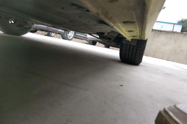 Used Honda Fit 2014 1.5L LX CVT Comfort Model Left Side Sill