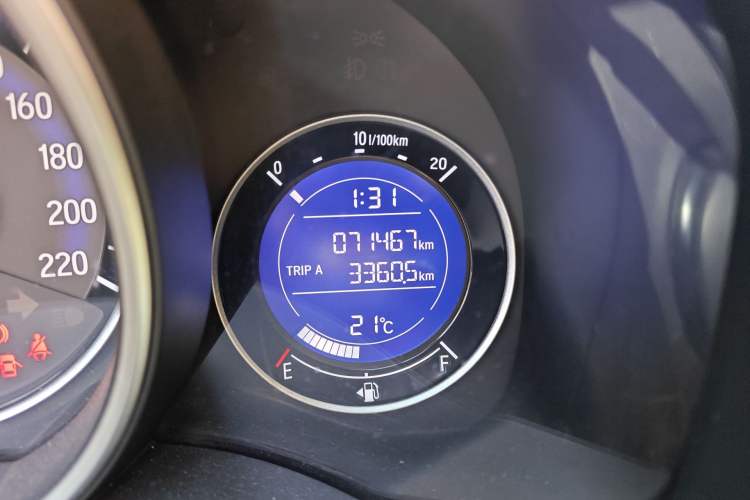 Used Honda Fit 2014 1.5L EXLI CVT Leading Model Odometer Close Up