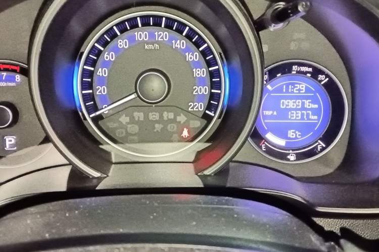 Used Honda Fit 2014 1.5L EXLI CVT Leading Model Odometer Close Up