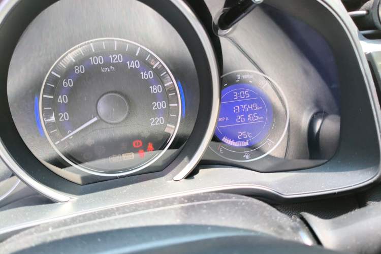 Used Honda Fit 2014 1.5L EXLI CVT Leading Model Odometer Close Up