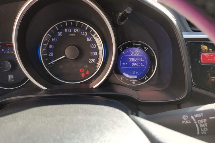 Used Honda Fit 2014 1.5L EXLI CVT Leading Model Odometer Close Up