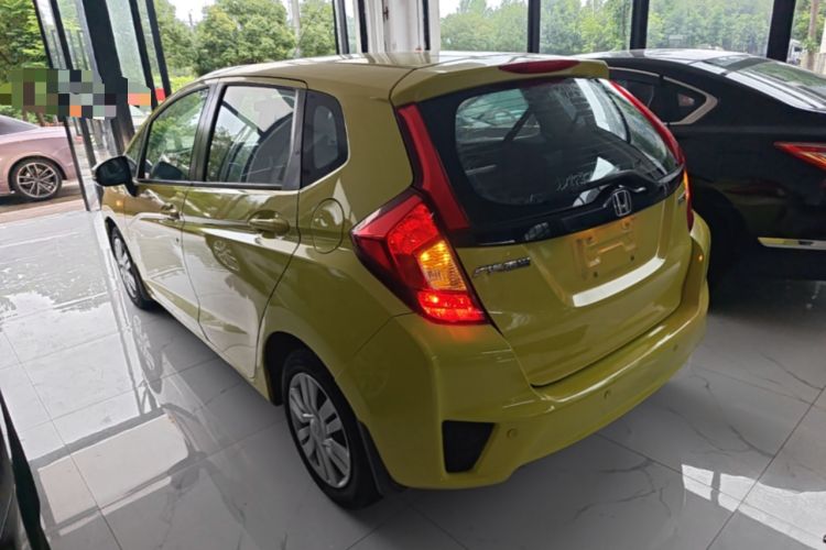 Used Honda Fit 2014 1.5L LX CVT Comfort Model Rear Left 45 Deg