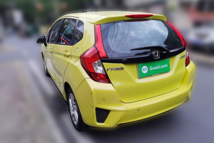 Used Honda Fit 2014 1.5L SE CVT Fashion Model Rear Left 45 Deg