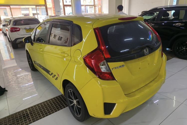 Used Honda Fit 2014 1.5L LX CVT Comfort Model Rear Left 45 Deg