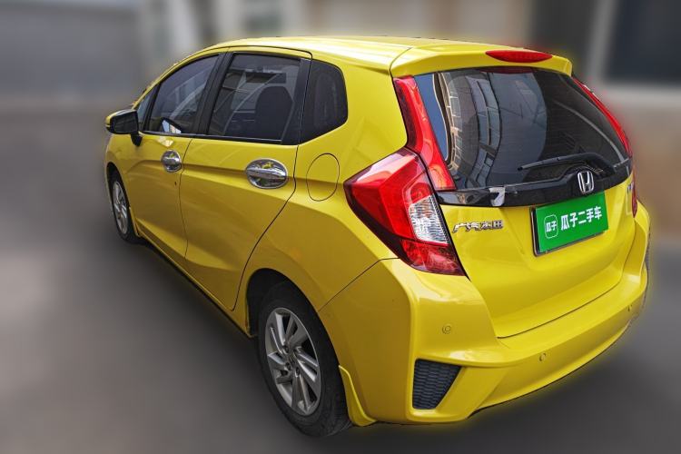 Used Honda Fit 2014 1.5L SE CVT Fashion Model Rear Left 45 Deg