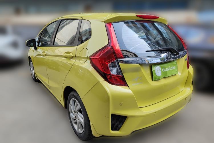 Used Honda Fit 2014 1.5L SE CVT Fashion Model Rear Left 45 Deg