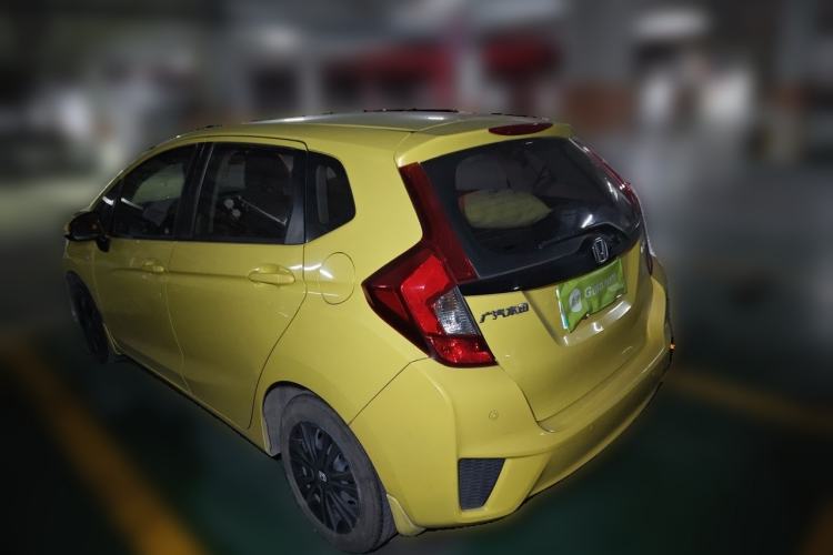 Used Honda Fit 2014 1.5L LX CVT Comfort Model Rear Left 45 Deg