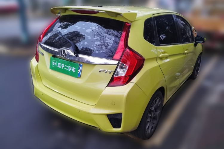 Used Honda Fit 2014 1.5L EX CVT Elite Model Rear Right 45 Deg