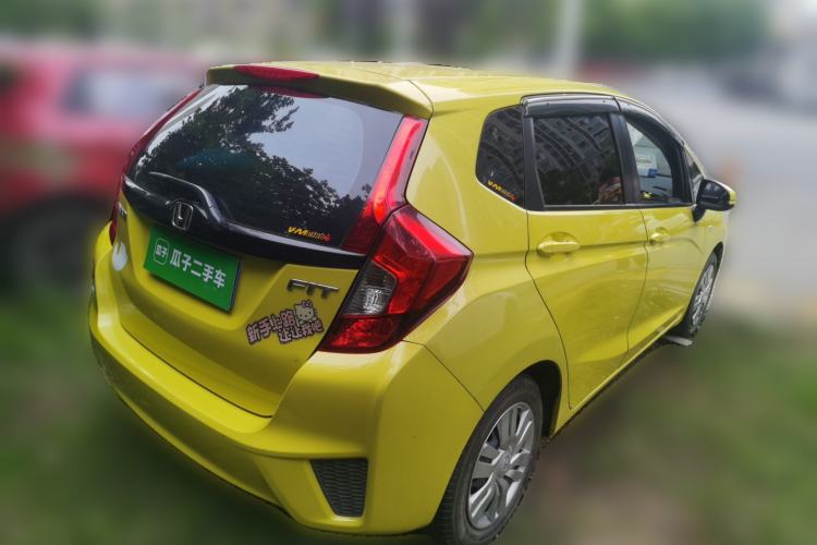 Used Honda Fit 2014 1.5L LX CVT Comfort Model Rear Right 45 Deg