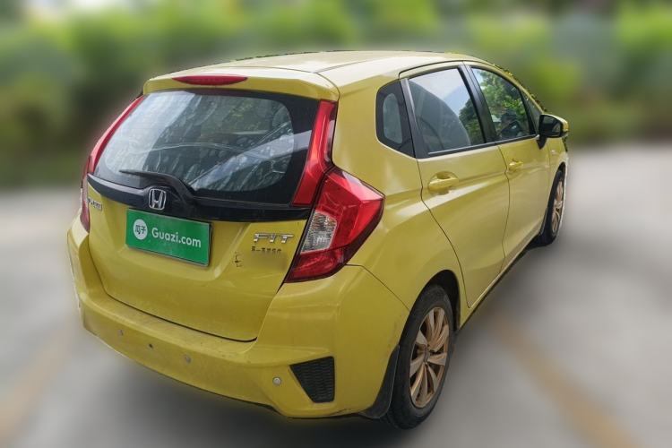 Used Honda Fit 2014 1.5L LX Manual Comfort Model Rear Right 45 Deg