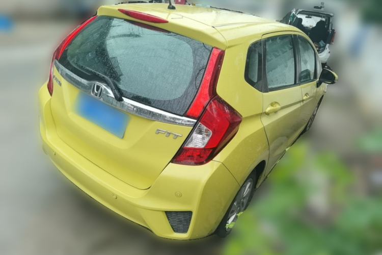 Used Honda Fit 2014 1.5L EX CVT Elite Model Rear Right 45 Deg