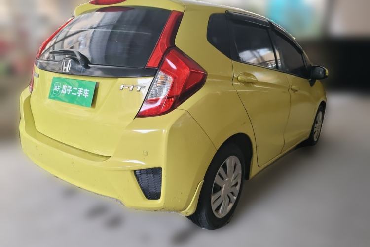 Used Honda Fit 2014 1.5L LX CVT Comfort Model Rear Right 45 Deg