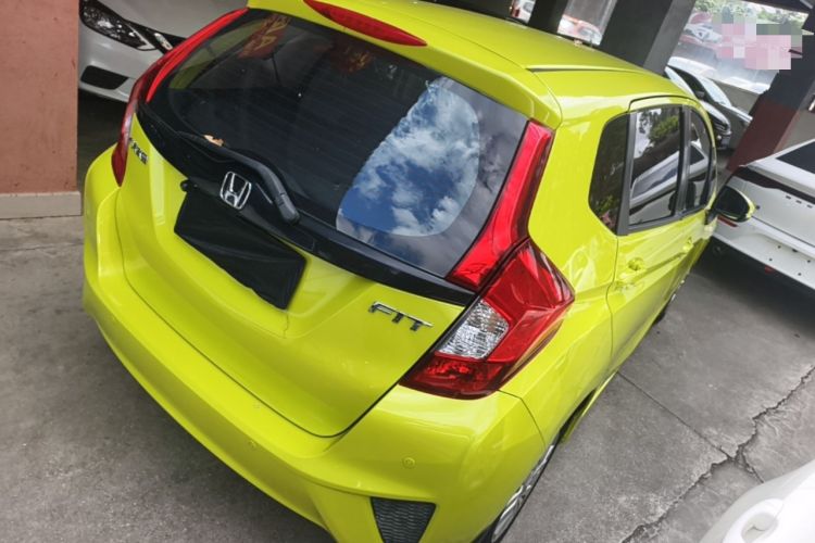 Used Honda Fit 2014 1.5L LX CVT Comfort Model Rear Right 45 Deg