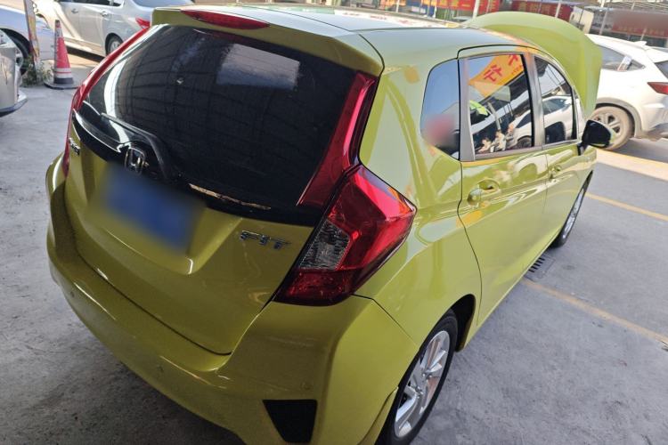 Used Honda Fit 2014 1.5L LX CVT Comfort Model Rear Right 45 Deg