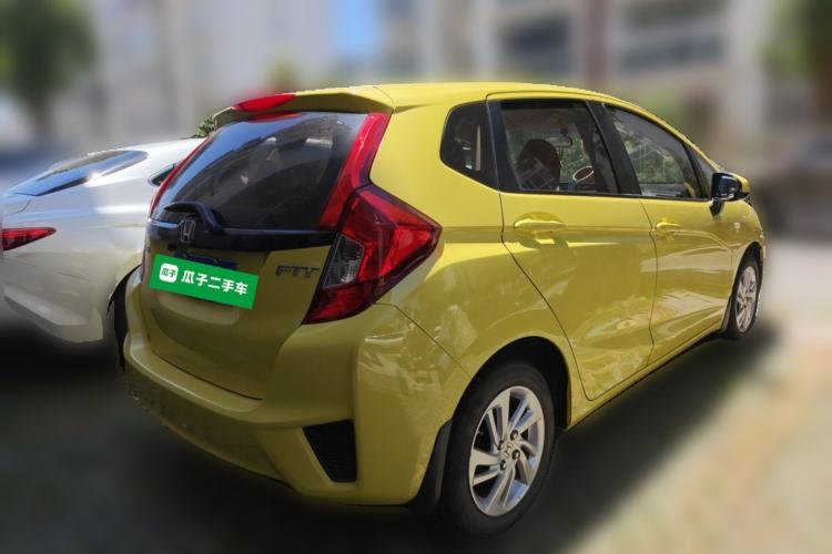 Used Honda Fit 2014 1.5L LX CVT Comfort Model Rear Right 45 Deg