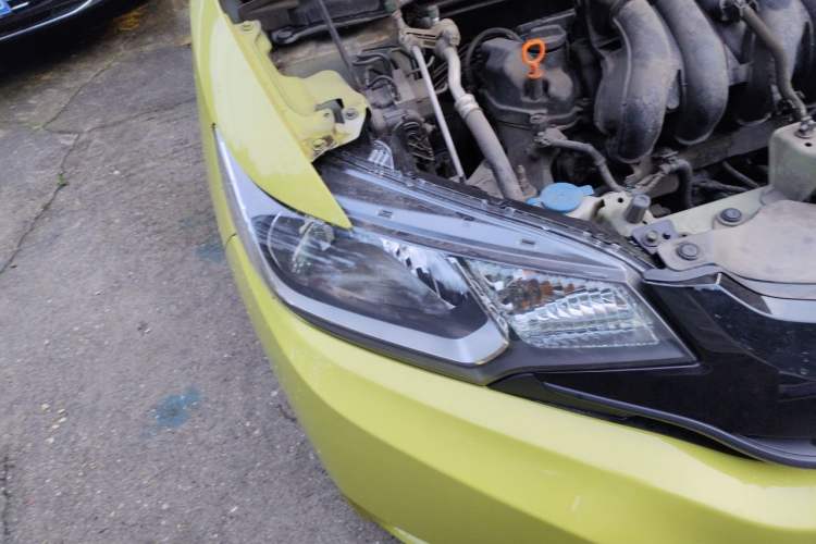 Used Honda Fit 2014 1.5L LX CVT Comfort Model Right Front Headlight