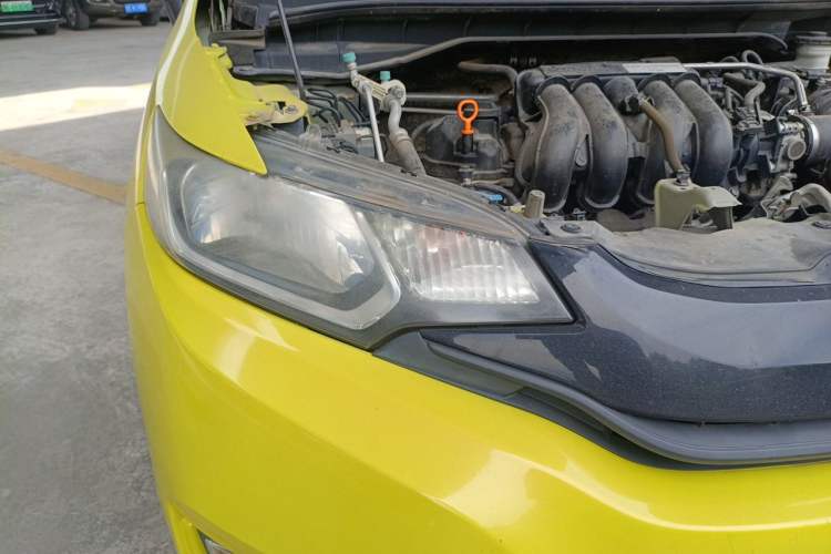 Used Honda Fit 2014 1.5L LX Manual Comfort Model Right Front Headlight
