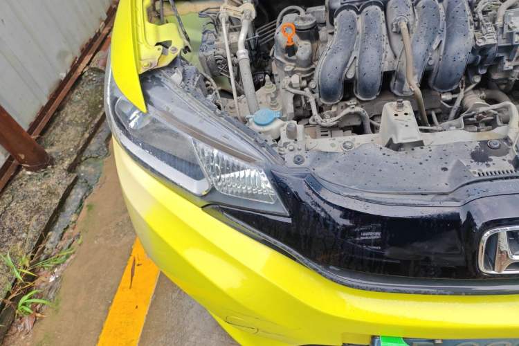 Used Honda Fit 2014 1.5L LX CVT Comfort Model Right Front Headlight