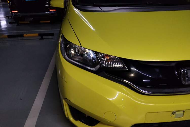 Used Honda Fit 2014 1.5L EX CVT Elite Model Right Front Headlight
